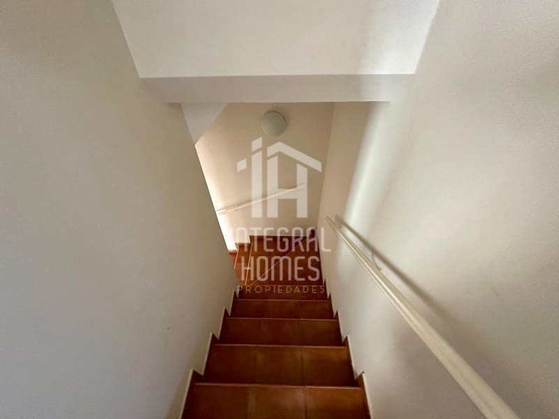 4 bedroom Semi-detached Villa for sale in Ayamonte with garage - € 265,000 (Ref: 9428077)