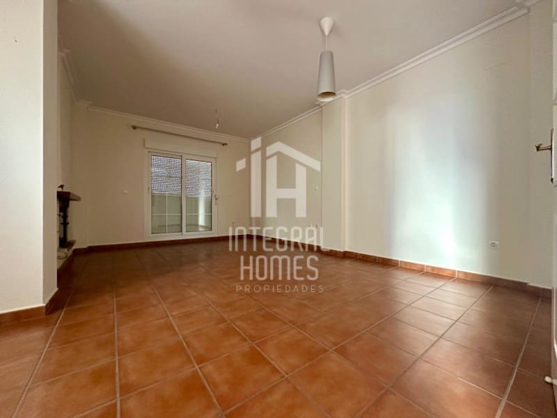 4 bedroom Semi-detached Villa for sale in Ayamonte with garage - € 265,000 (Ref: 9428077)