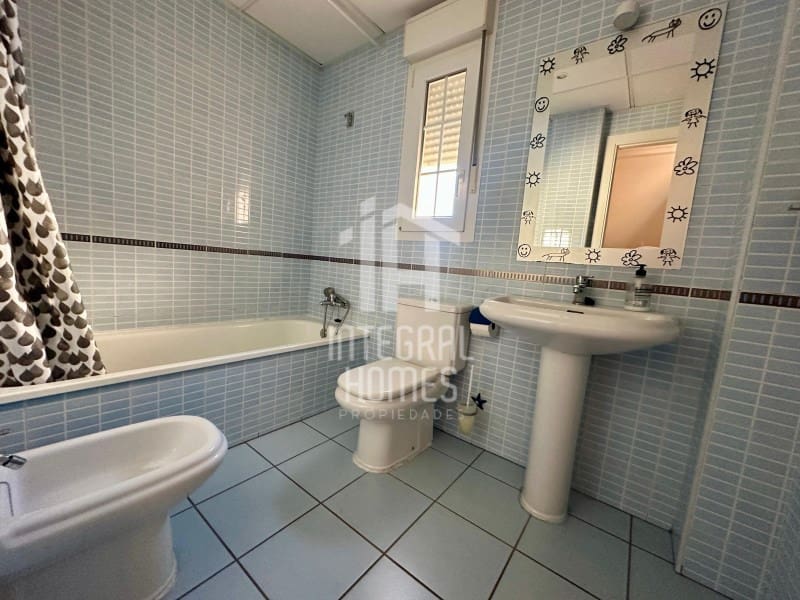 4 bedroom Semi-detached Villa for sale in Ayamonte with garage - € 265,000 (Ref: 9428077)