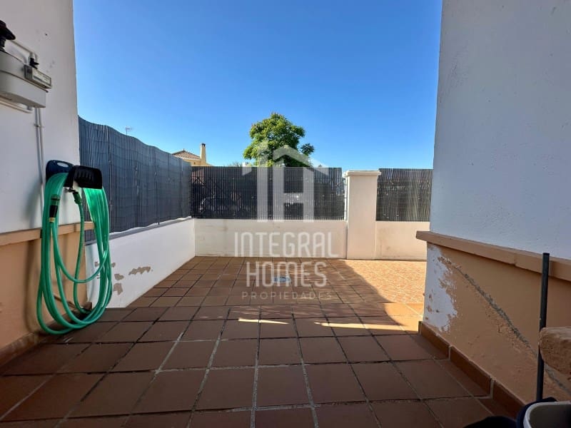 4 bedroom Semi-detached Villa for sale in Ayamonte with garage - € 265,000 (Ref: 9428077)