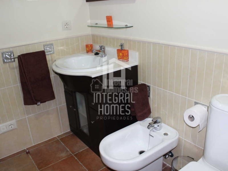 2 makuuhuone Huoneisto myytävänä paikassa Ayamonte - 270 000 € (Ref: 9428080)