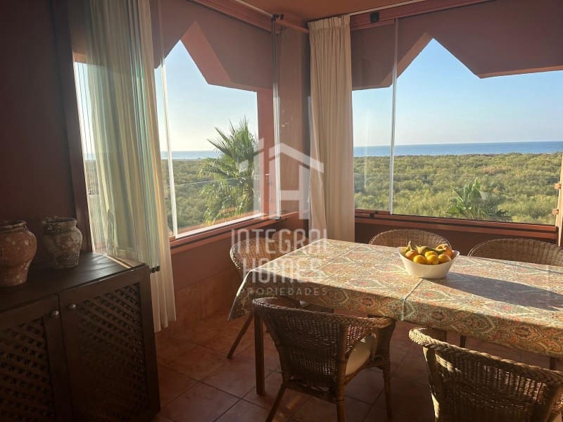 3 bedroom Flat for sale in Isla Canela with garage - € 430,000 (Ref: 9428081)