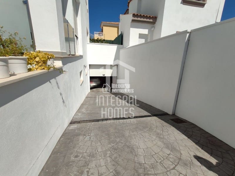 4 sypialnia Willa na sprzedaż w Ayamonte - 450 000 € (Ref: 9428085)