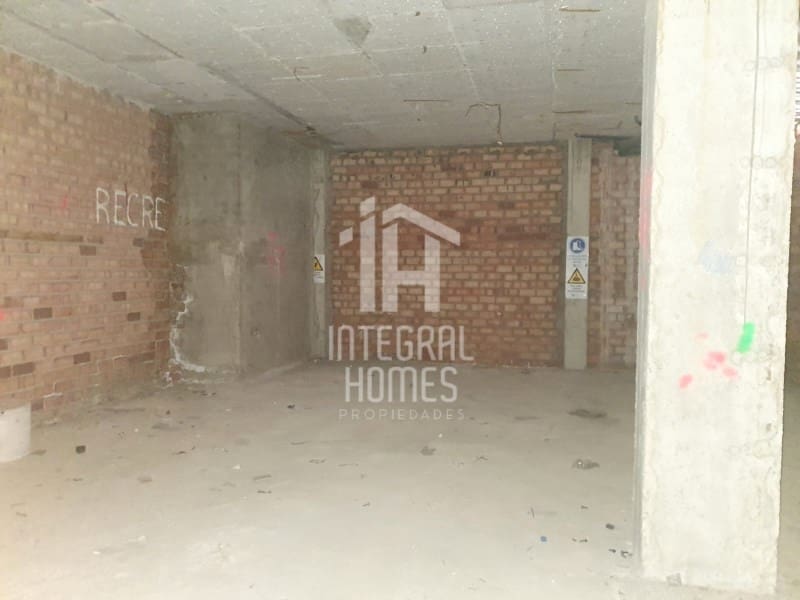 Commercial for sale in Corrales - € 115,000 (Ref: 9428086)