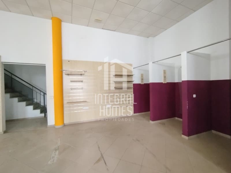 Erhverv til salg i Valverde del Camino - € 99.000 (Ref: 9428087)