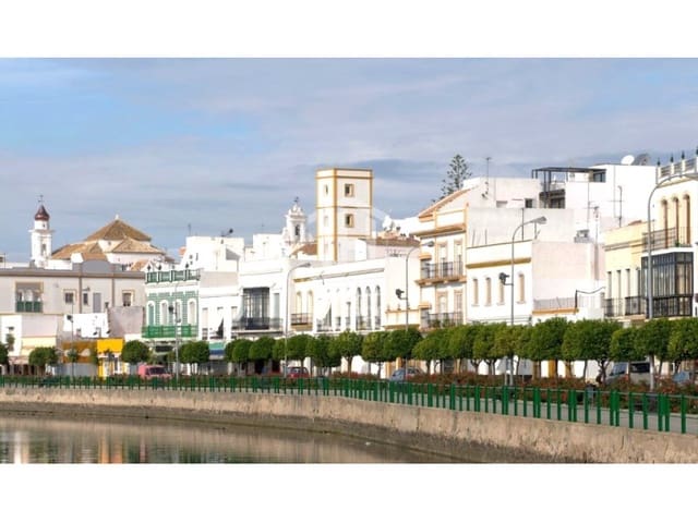 4 quarto Apartamento para venda em Ayamonte com garagem - 210 000 € (Ref: 9428089)