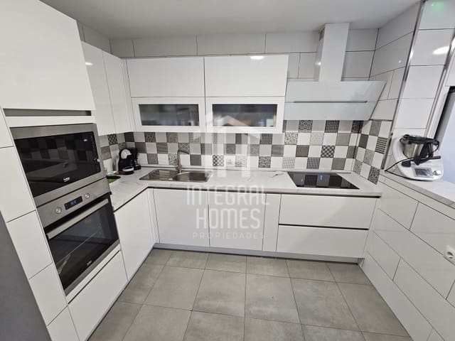 3 makuuhuone Omakotitalo myytävänä paikassa Ayamonte - 230 000 € (Ref: 9428090)