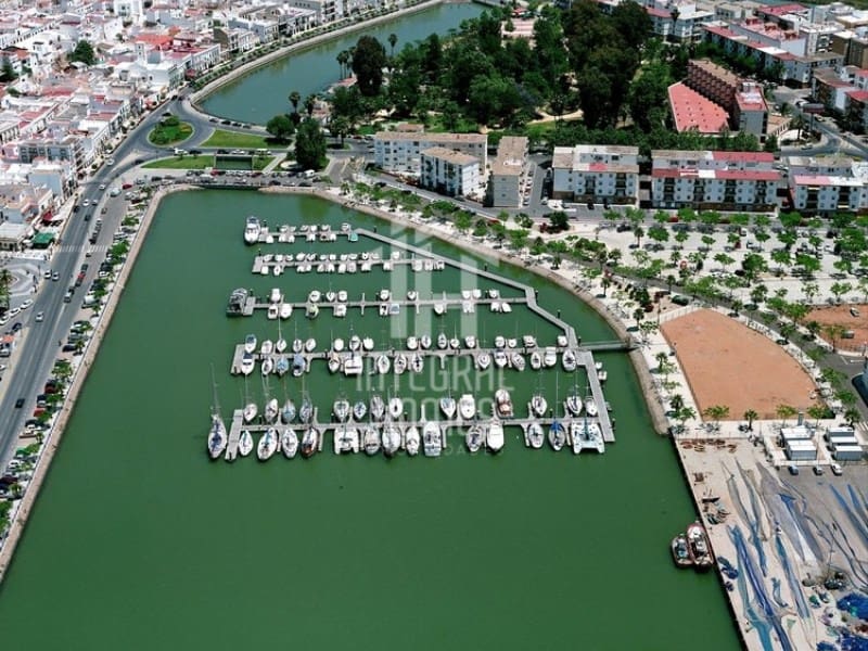 Apartment for sale in Ayamonte with garage - € 190,500 (Ref: 9428094)