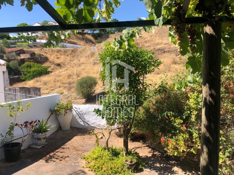 5 slaapkamer Finca/Landhuis te koop in Sanlucar de Guadiana - € 199.000 (Ref: 9428096)