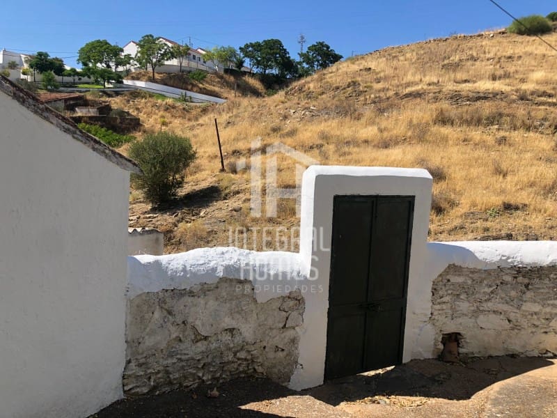 5 slaapkamer Finca/Landhuis te koop in Sanlucar de Guadiana - € 199.000 (Ref: 9428096)