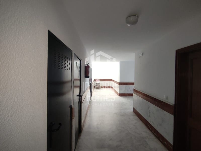 3 bedroom Flat for sale in Lepe - € 100,000 (Ref: 9586451)