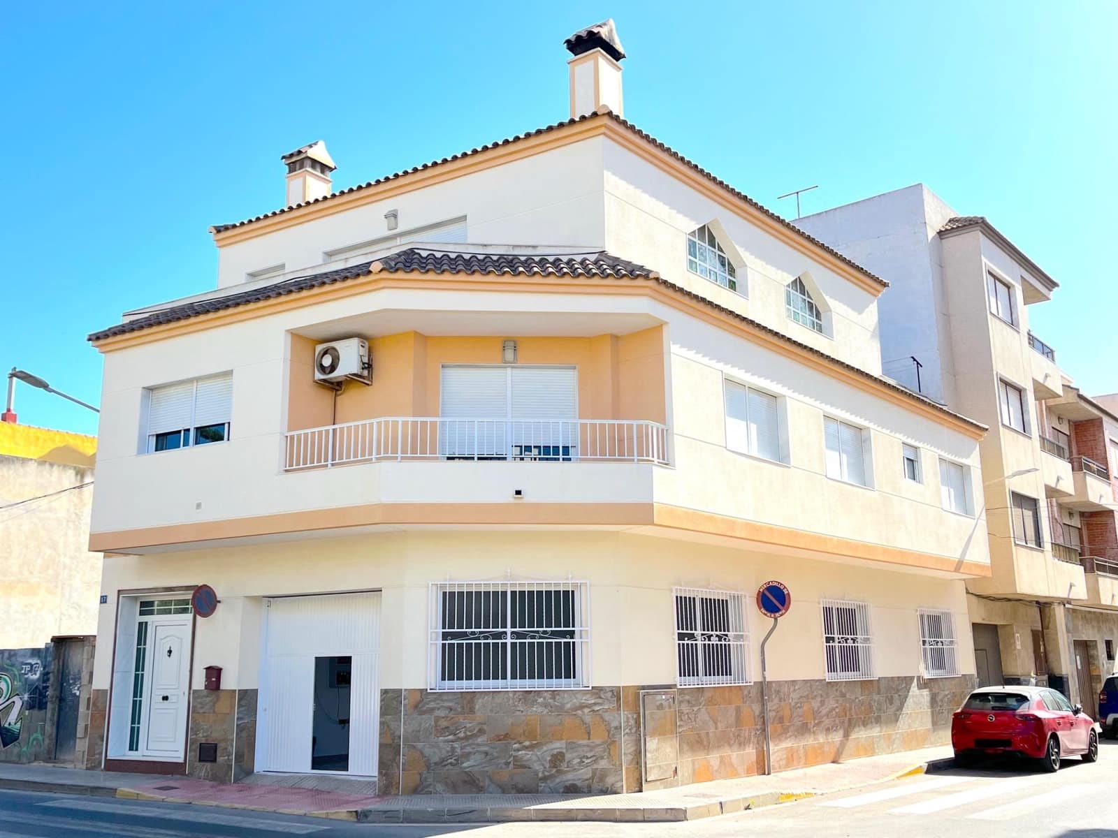 4 quarto Casa em Banda para venda em Rojales com garagem - 399 000 € (Ref: 10003804)