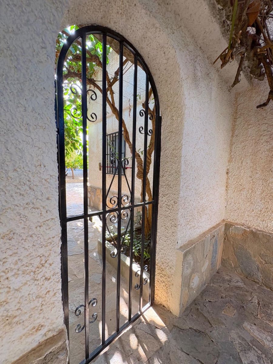 2 bedroom Villa for sale in Rojales with garage - € 265,000 (Ref: 10022581)