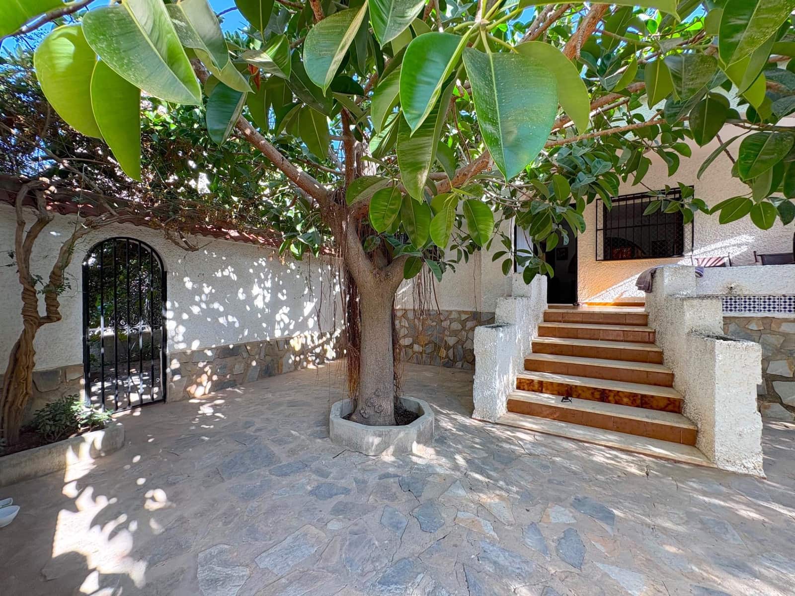 2 bedroom Villa for sale in Rojales with garage - € 265,000 (Ref: 10022581)