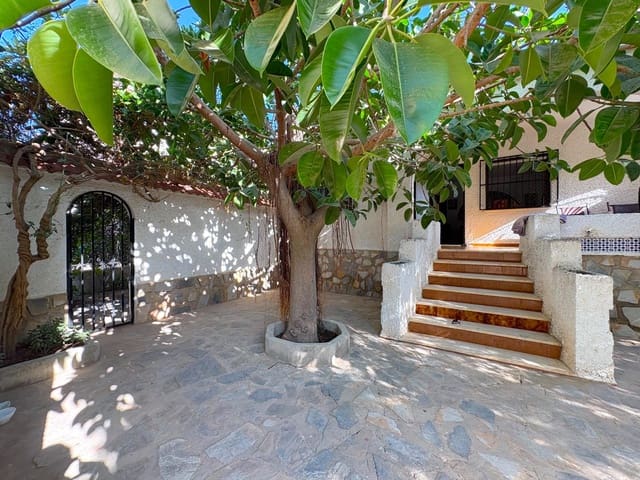 2 bedroom Villa for sale in Rojales with garage - € 265,000 (Ref: 10022581)