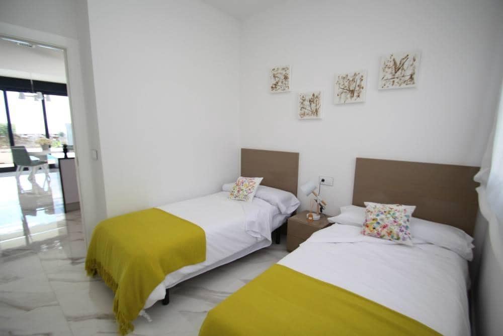 3 soveværelse Villa til salg i San Miguel de Salinas med swimmingpool garage - € 630.000 (Ref: 10081412)