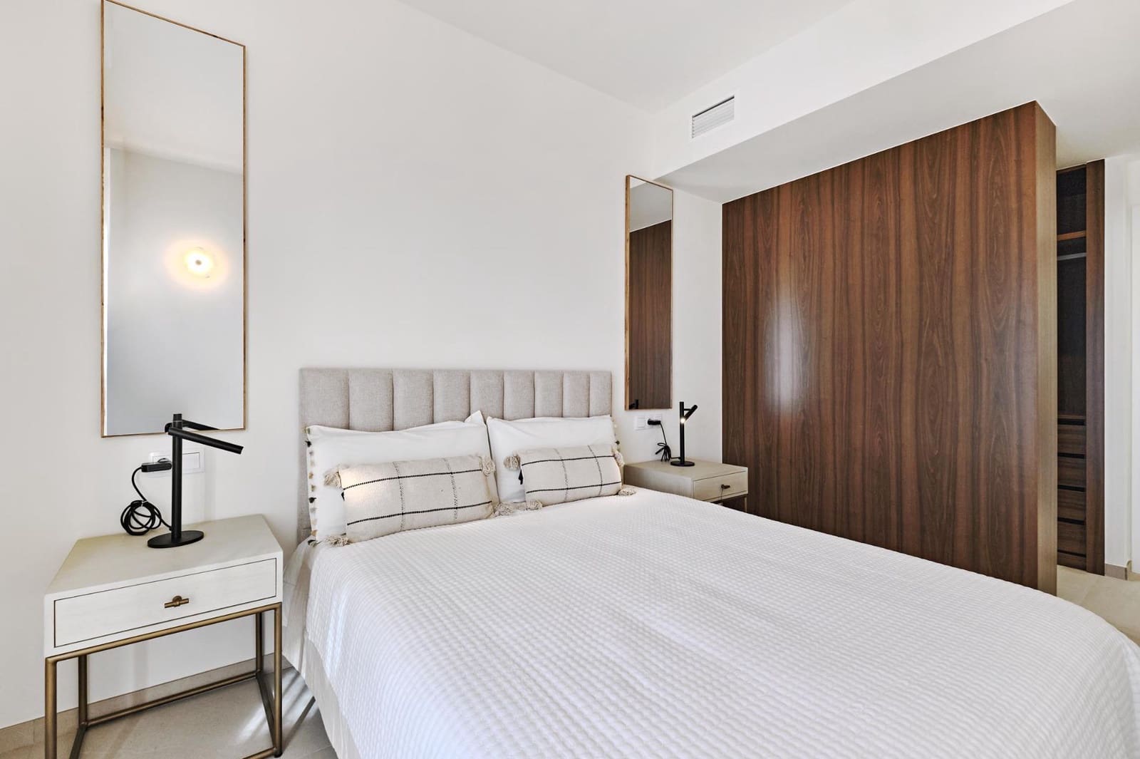 2 quarto Apartamento para venda em La Veleta com piscina - 380 000 € (Ref: 10086330)