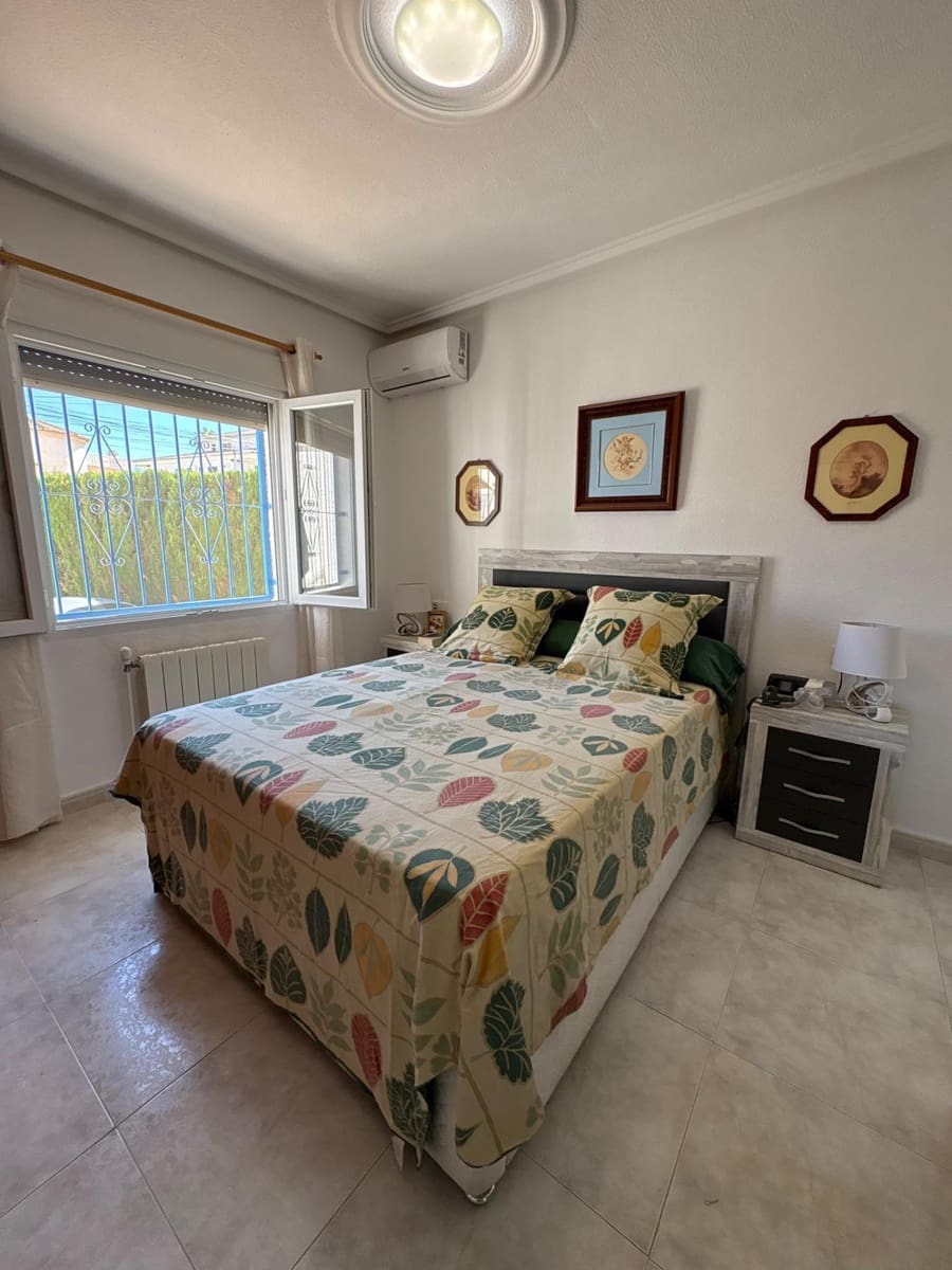 5 sovrum Villa till salu i La Marquesa med pool garage - 425 000 € (Ref: 10109843)