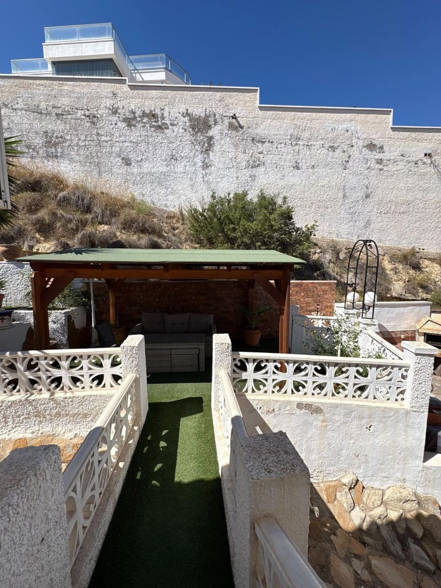 5 sovrum Villa till salu i La Marquesa med pool garage - 425 000 € (Ref: 10109843)