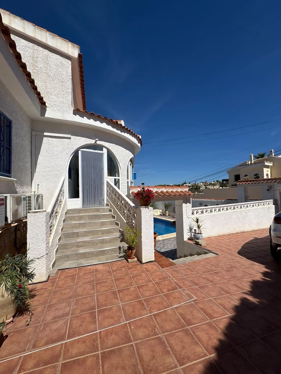 5 sovrum Villa till salu i La Marquesa med pool garage - 425 000 € (Ref: 10109843)