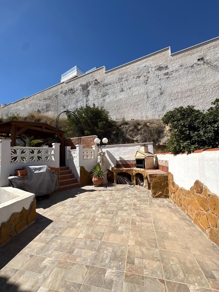 5 sovrum Villa till salu i La Marquesa med pool garage - 425 000 € (Ref: 10109843)