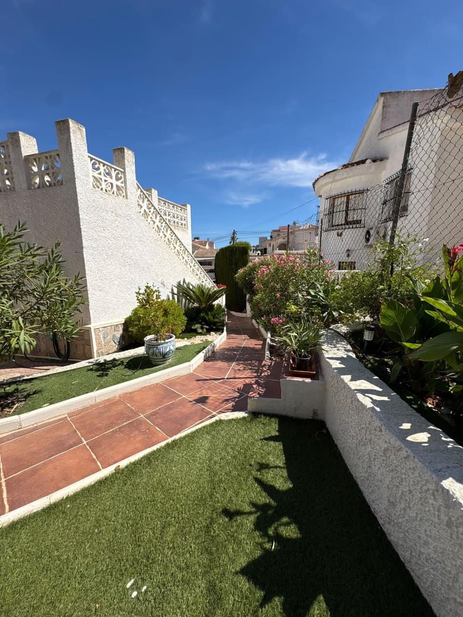 5 sovrum Villa till salu i La Marquesa med pool garage - 425 000 € (Ref: 10109843)