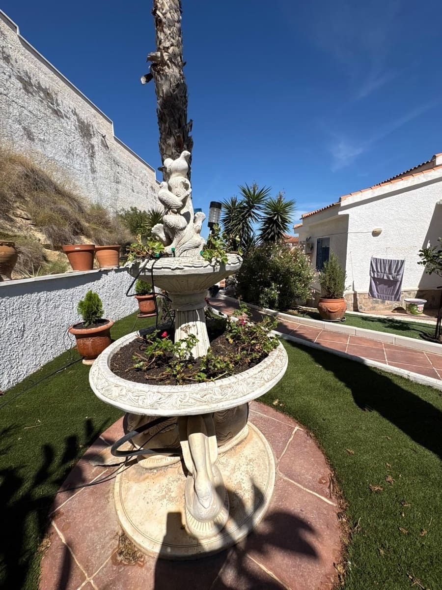5 sovrum Villa till salu i La Marquesa med pool garage - 425 000 € (Ref: 10109843)