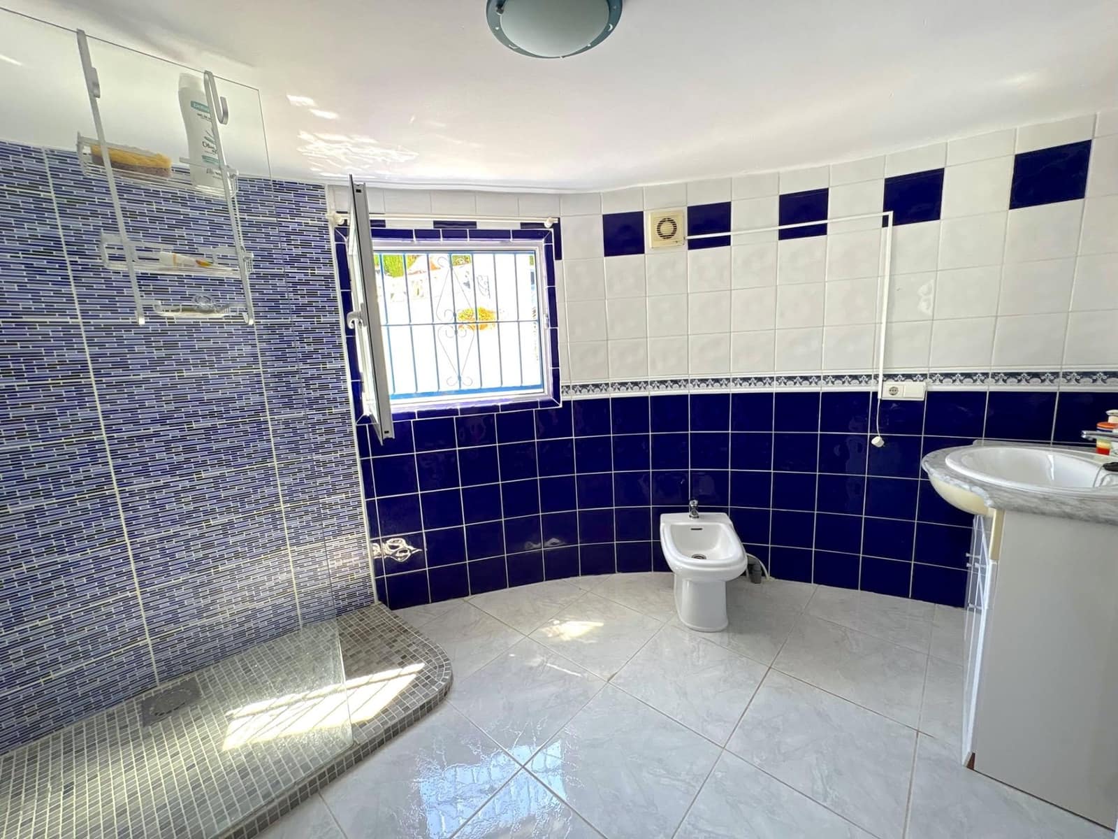 5 sovrum Villa till salu i La Marquesa med pool garage - 425 000 € (Ref: 10109843)