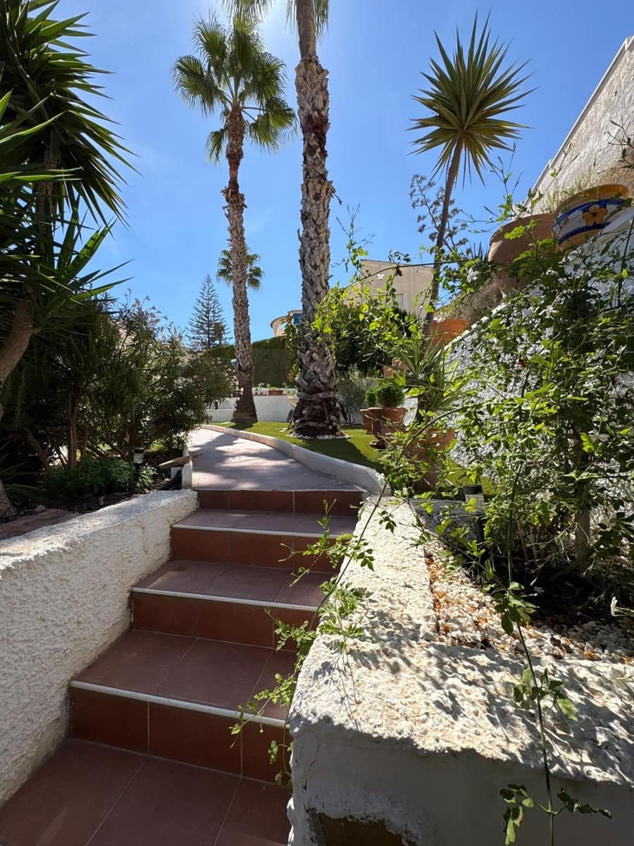 5 sovrum Villa till salu i La Marquesa med pool garage - 425 000 € (Ref: 10109843)