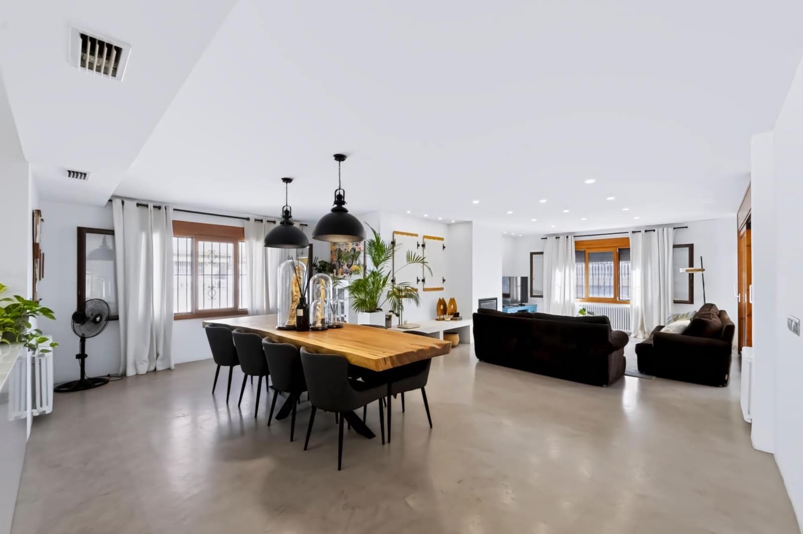 6 sypialnia Willa na sprzedaż w Guardamar del Segura z basenem - 3 500 000 € (Ref: 10130011)