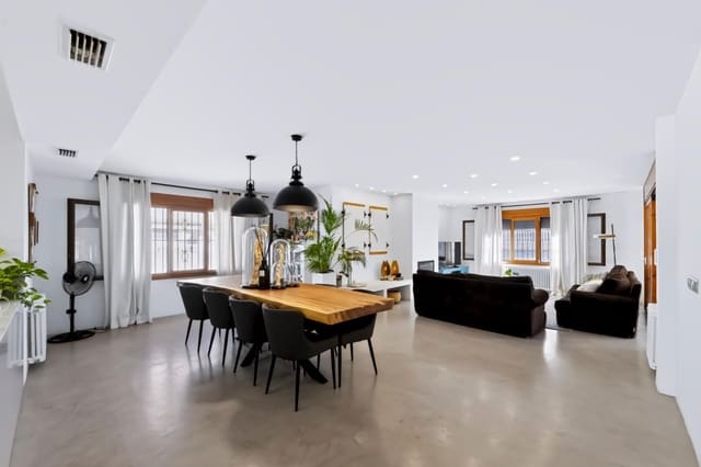 6 sypialnia Willa na sprzedaż w Guardamar del Segura z basenem - 3 500 000 € (Ref: 10130011)