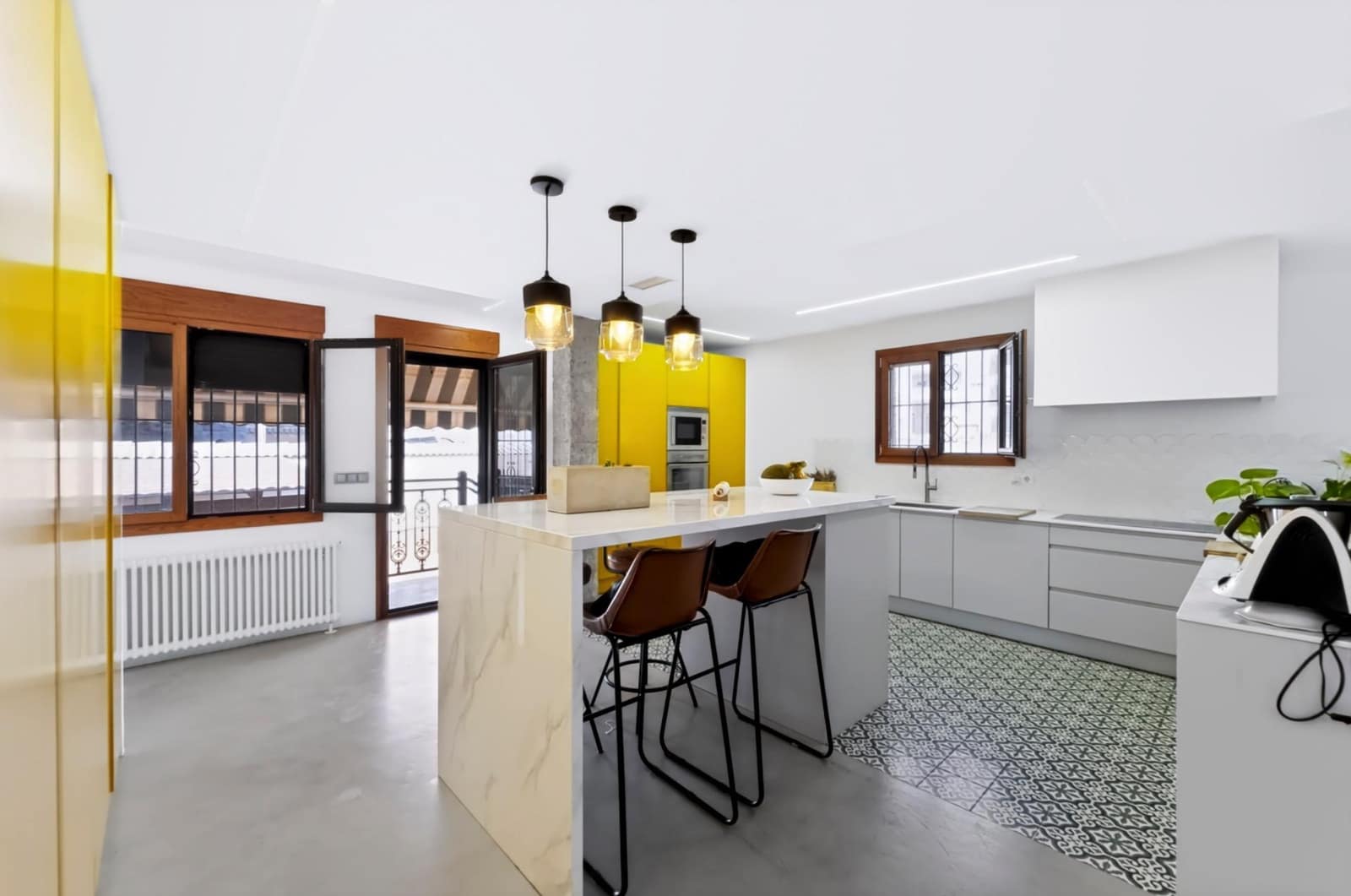 6 sypialnia Willa na sprzedaż w Guardamar del Segura z basenem - 3 500 000 € (Ref: 10130011)