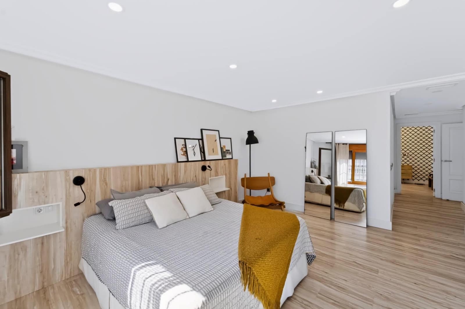 6 sypialnia Willa na sprzedaż w Guardamar del Segura z basenem - 3 500 000 € (Ref: 10130011)