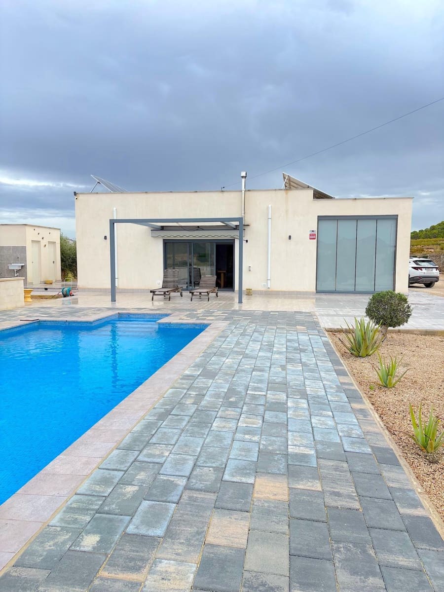 3 bedroom Villa for sale in Abanilla with pool garage - € 470,000 (Ref: 10142503)