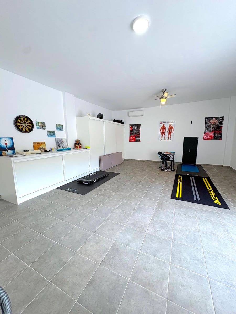 3 bedroom Villa for sale in Abanilla with pool garage - € 470,000 (Ref: 10142503)