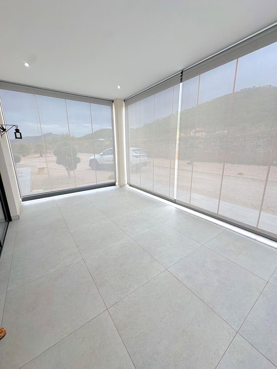 3 bedroom Villa for sale in Abanilla with pool garage - € 470,000 (Ref: 10142503)