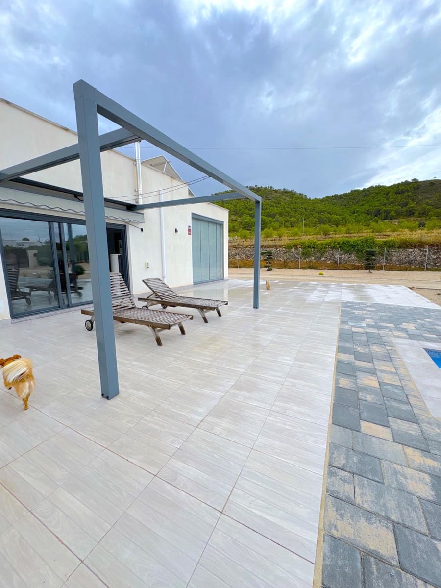 3 bedroom Villa for sale in Abanilla with pool garage - € 470,000 (Ref: 10142503)