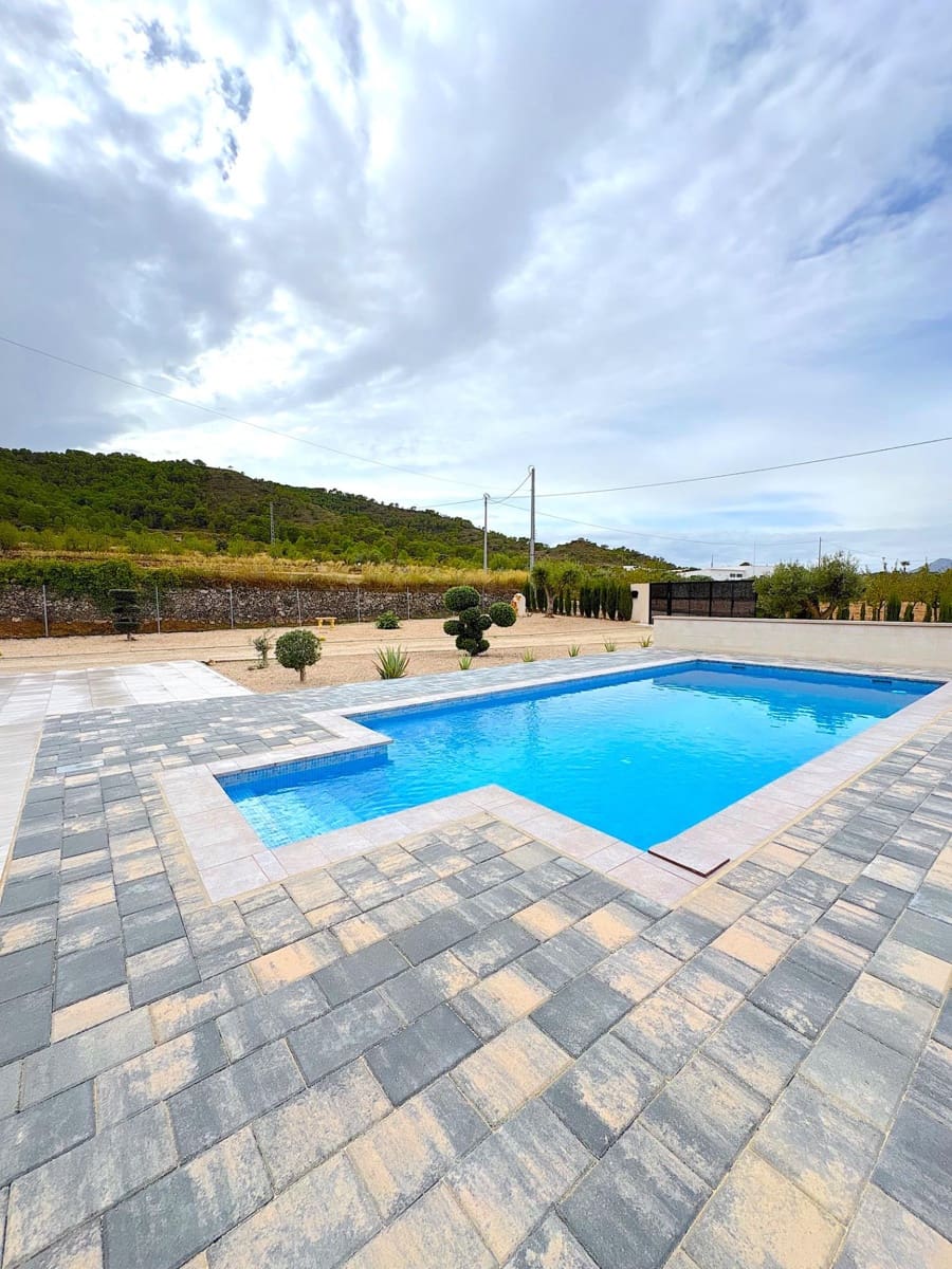 3 bedroom Villa for sale in Abanilla with pool garage - € 470,000 (Ref: 10142503)