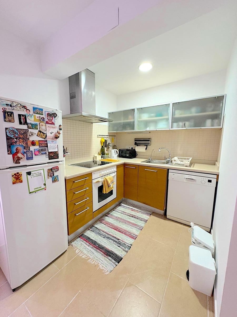 3 bedroom Apartment for sale in Alicante / Alacant city - € 300,000 (Ref: 10168602)