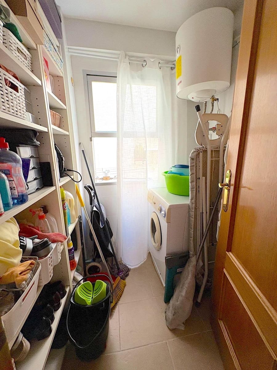 3 bedroom Apartment for sale in Alicante / Alacant city - € 300,000 (Ref: 10168602)