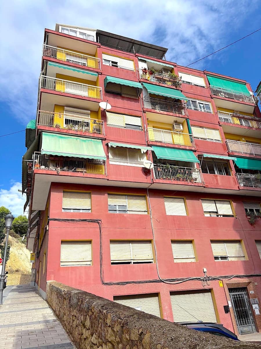 3 bedroom Apartment for sale in Alicante / Alacant city - € 300,000 (Ref: 10168602)