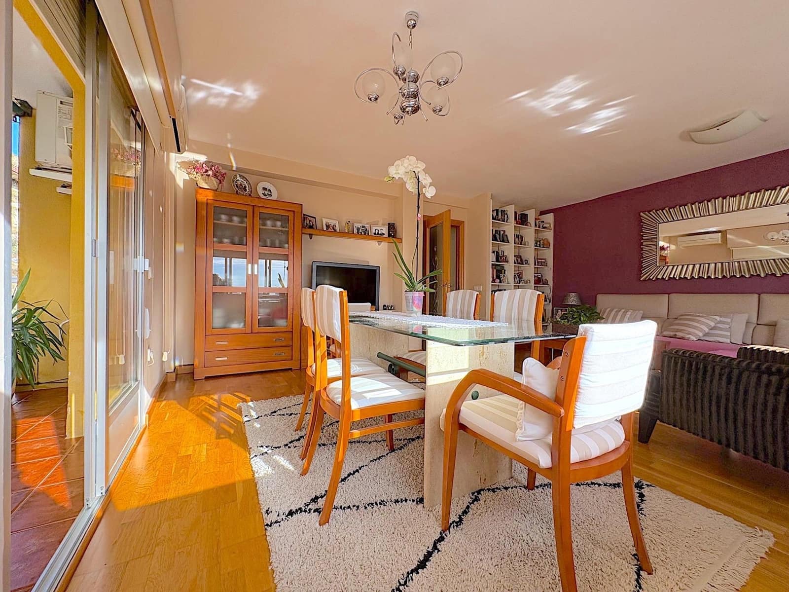 3 bedroom Apartment for sale in Alicante / Alacant city - € 300,000 (Ref: 10168602)