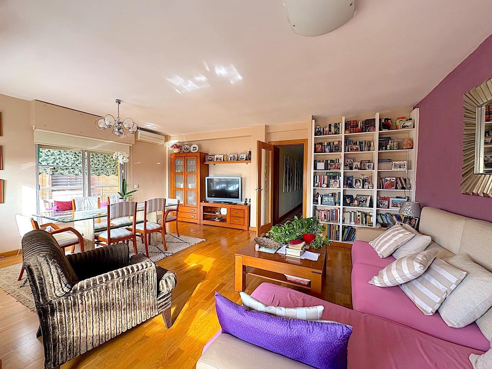 3 bedroom Apartment for sale in Alicante / Alacant city - € 300,000 (Ref: 10168602)