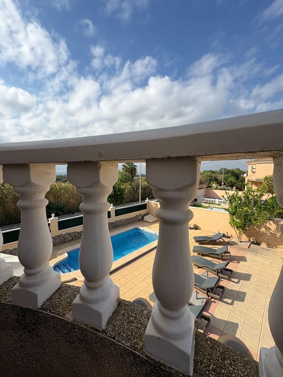 4 soverom Villa til salgs i San Fulgencio med svømmebasseng garasje - € 364 000 (Ref: 10183041)