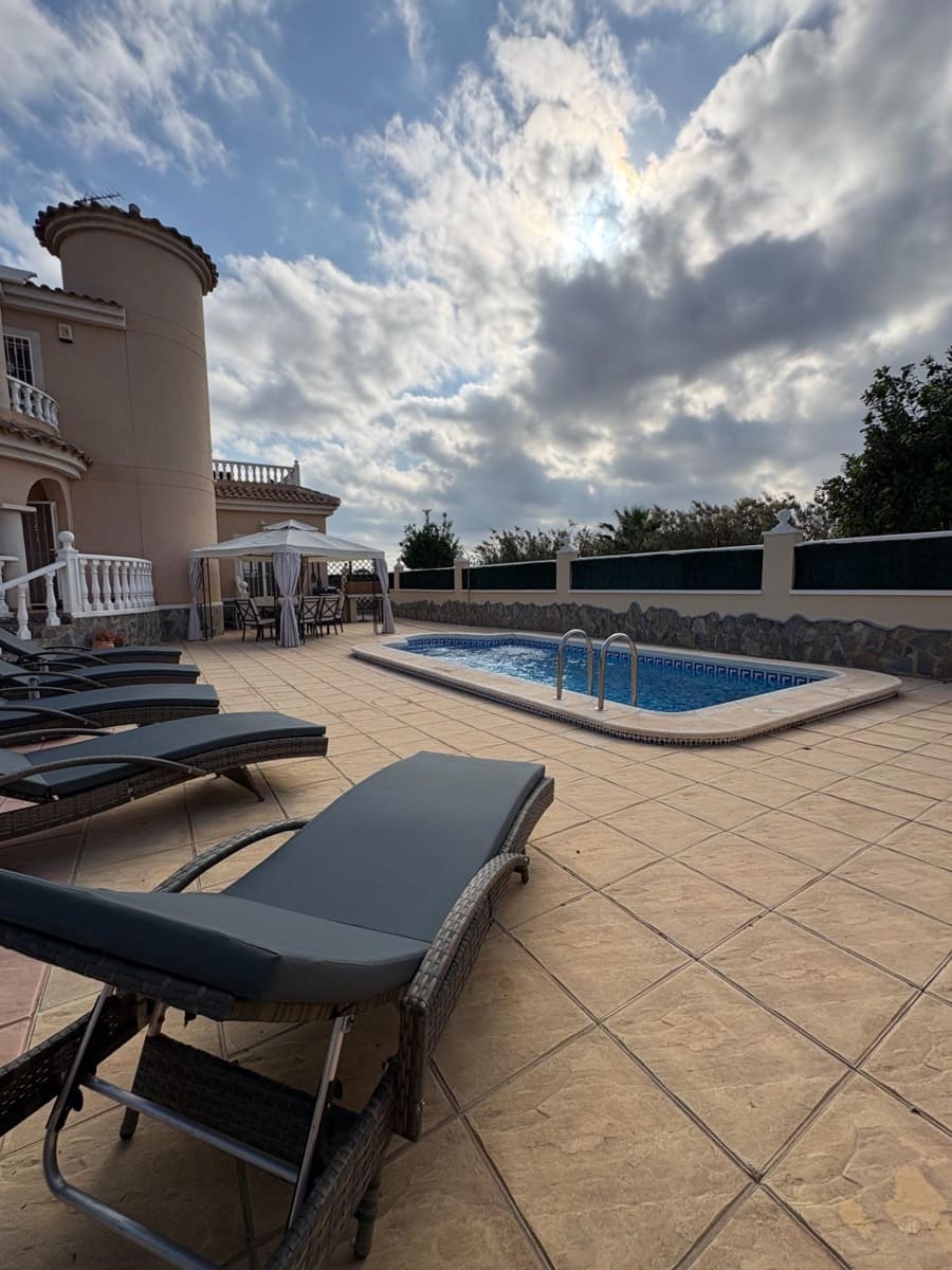 4 soverom Villa til salgs i San Fulgencio med svømmebasseng garasje - € 364 000 (Ref: 10183041)