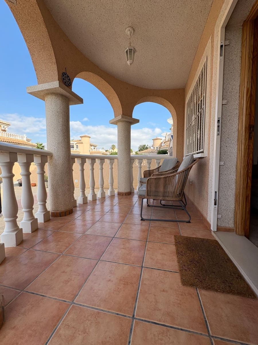 4 soverom Villa til salgs i San Fulgencio med svømmebasseng garasje - € 364 000 (Ref: 10183041)