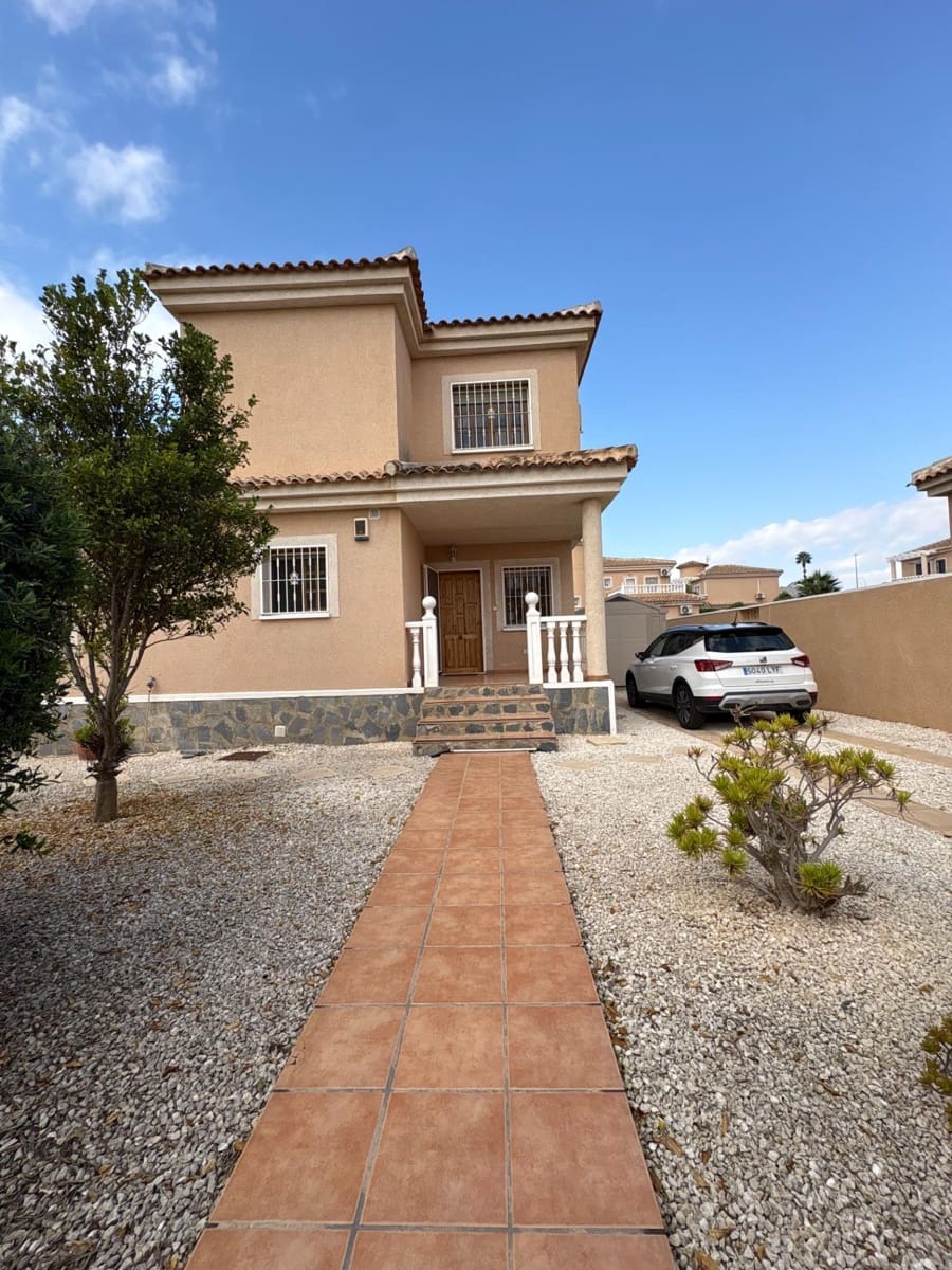 4 soverom Villa til salgs i San Fulgencio med svømmebasseng garasje - € 364 000 (Ref: 10183041)