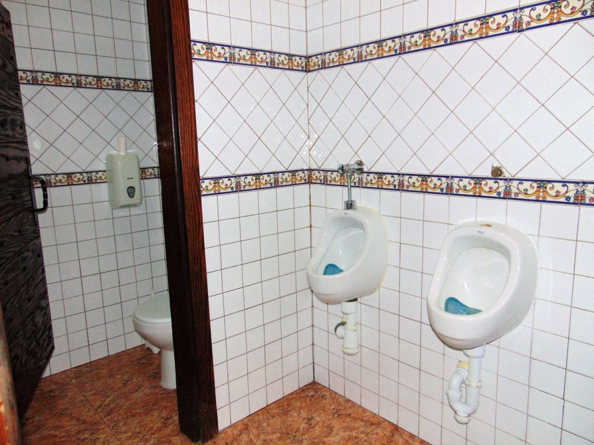 Erhverv til salg i Los Palacios - € 650.000 (Ref: 6184455)