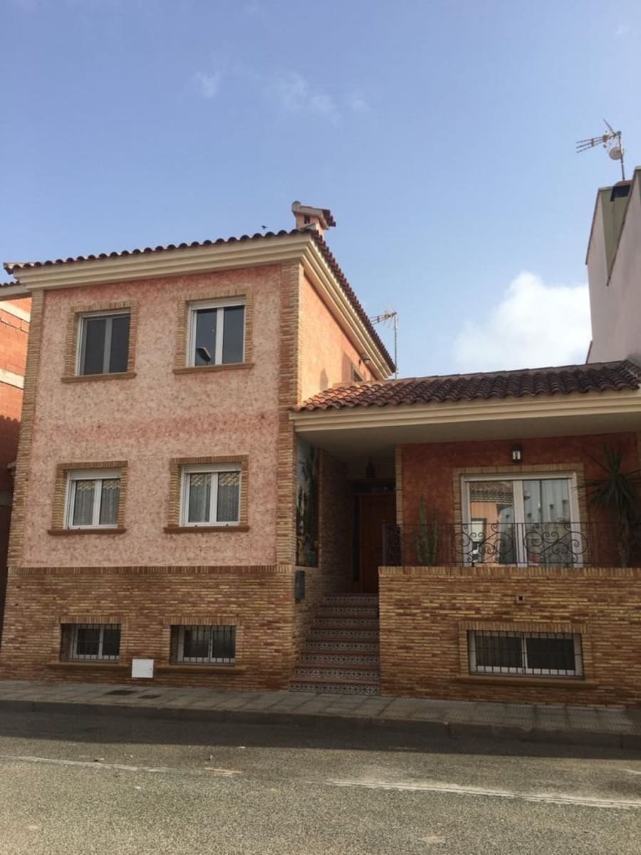 3 soveværelse Villa til salg i Formentera del Segura med garage - € 320.000 (Ref: 6184548)