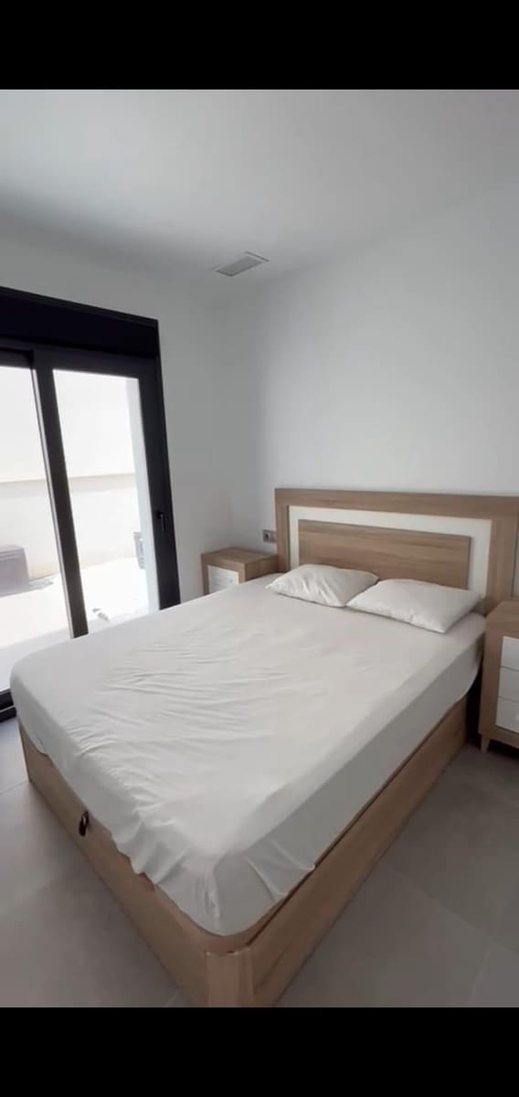 3 sovrum Villa till salu i Daya Nueva med pool - 299 000 € (Ref: 6184637)